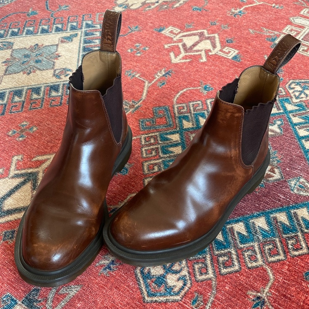 doc marten chelsea boots